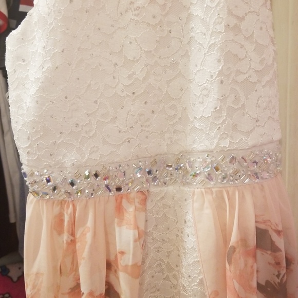 Shiny dress - Picture 2 of 6